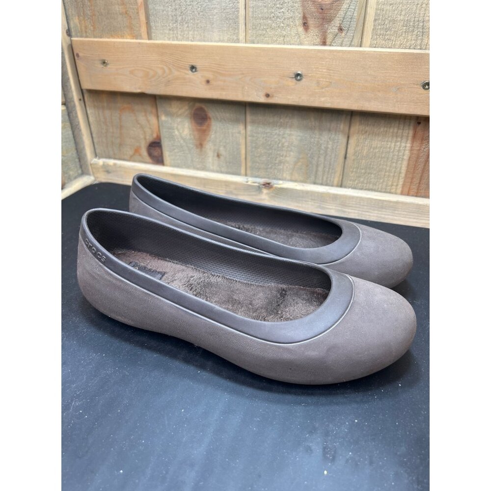 Crocs Womens Brown Flats With Fuzzy Lining Size W9 Comfortable Slip-On Shoes